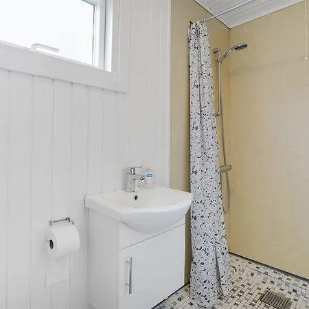 Amilla - 150m From The Sea By Interhome