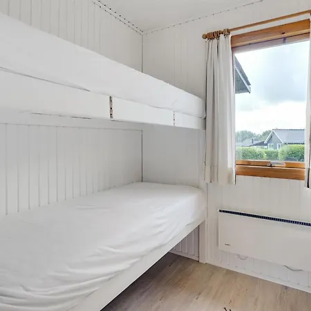 Amilla - 150m From The Sea By Interhome *