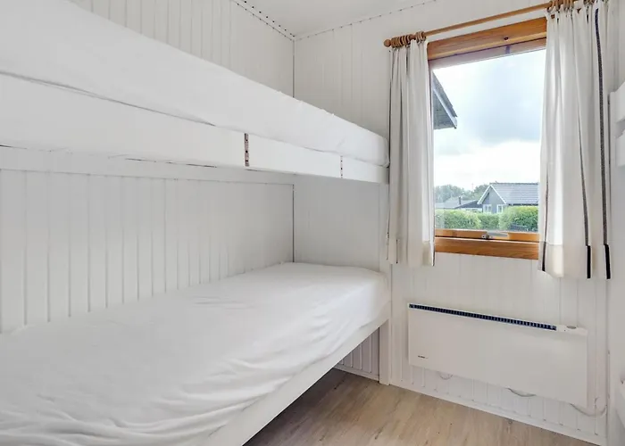 Amilla - 150m From The Sea By Interhome